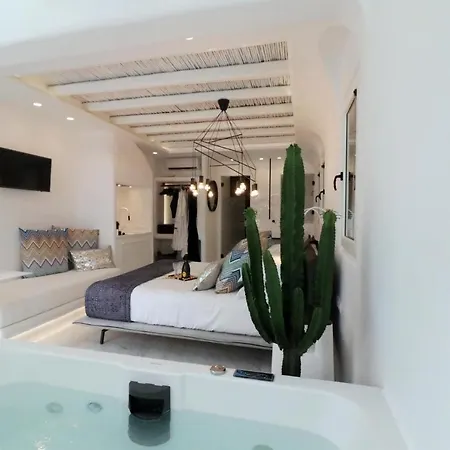 Narcissus Luxury Apartment