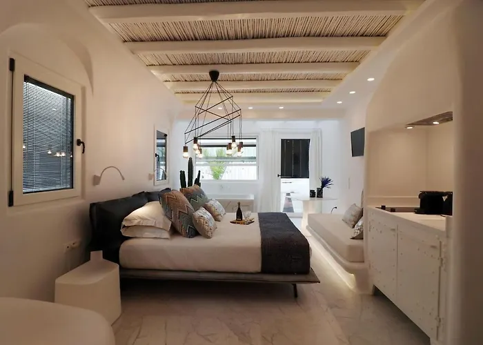 Narcissus Luxury * Naxos City